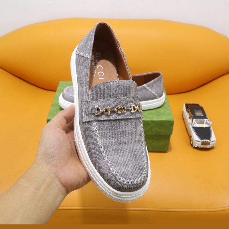G*u*i leather shoes